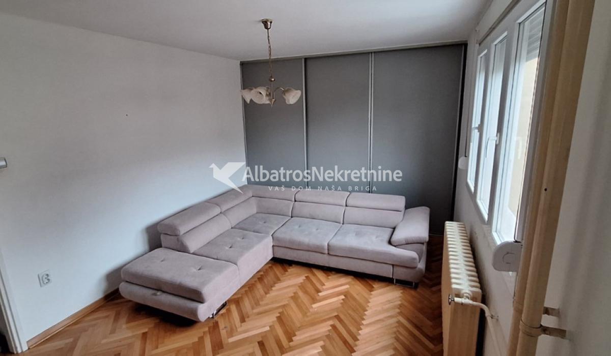 Stan 49m² karaburma