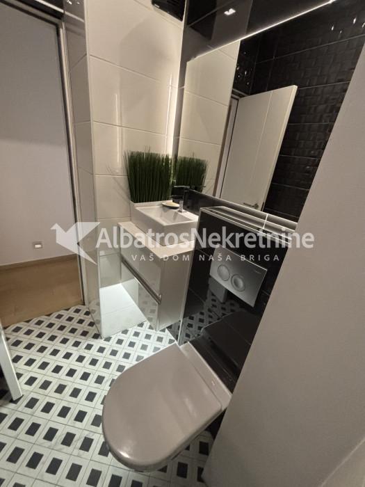 Blok 22, Sava centar, luksuzan, garaza, sve novo