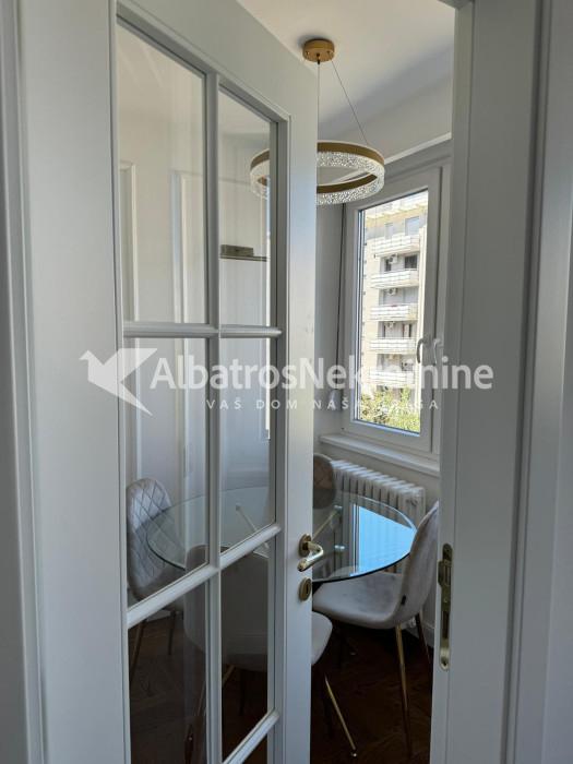 LUX Stan kod Beogradskog Dramskog Pozorista