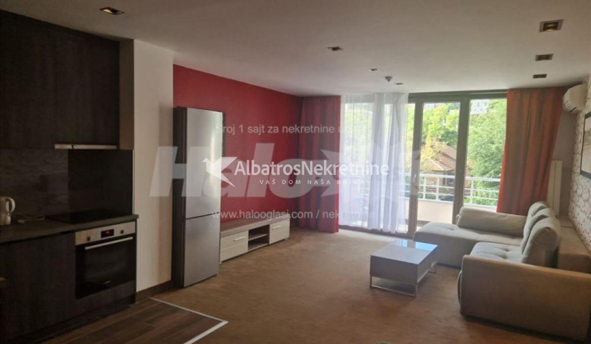 Ekskluzivni Duplex sa bazenom-Dedinje, 180m2