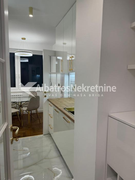 LUX Stan kod Beogradskog Dramskog Pozorista